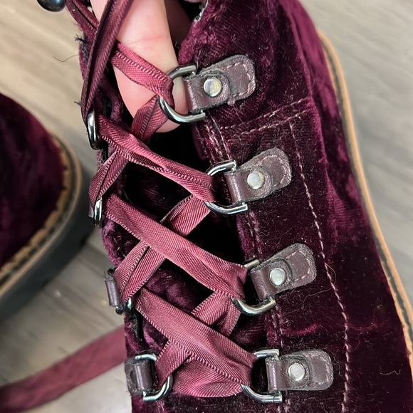 SAM EDELMAN PURPLE VELVET LACE UP BOOTS SIZE 6 - Picture 14 of 16